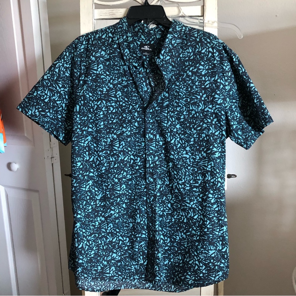 O’Neill brand Dark Blue & Black Men’s Tropical Pattern Button-down Shirt, Large